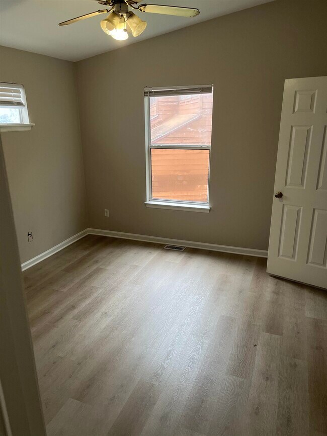 Building Photo - 2287 Hartsfield Way