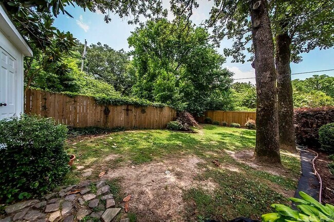 Building Photo - 1717 N University Ave