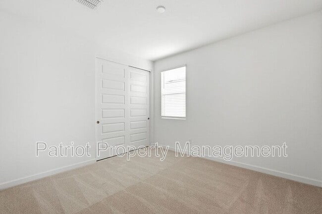 Building Photo - 6922 W Buckhorn Trail