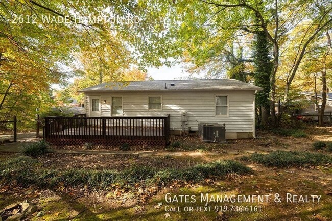 Building Photo - 2612 Wade Hampton Rd