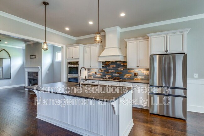 Building Photo - 2944 Hadley Close Ln