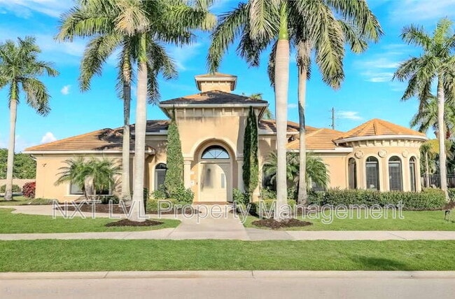 Building Photo - 1685 Serrano Cir