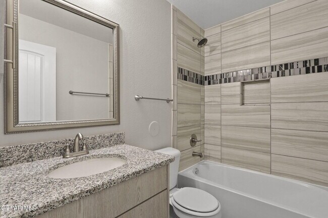 Building Photo - 947 Follifoot Pl