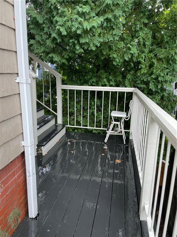 Building Photo - 176 Congdon St