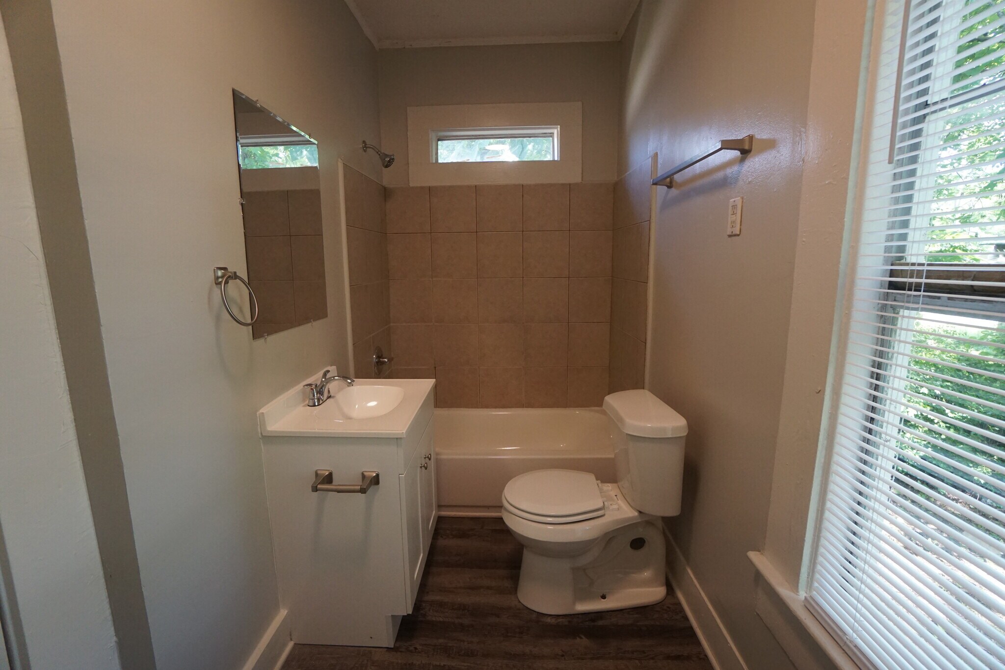 Building Photo - 4335 Jackson St