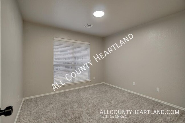 Building Photo - 908 Black Jack Ln