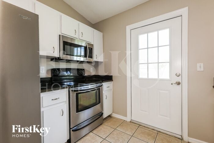 Building Photo - 7976 Indian Heights Dr