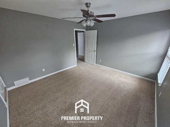 Building Photo - Spacious 4BR Germantown Home w/ Fireplace & Fenced Yard