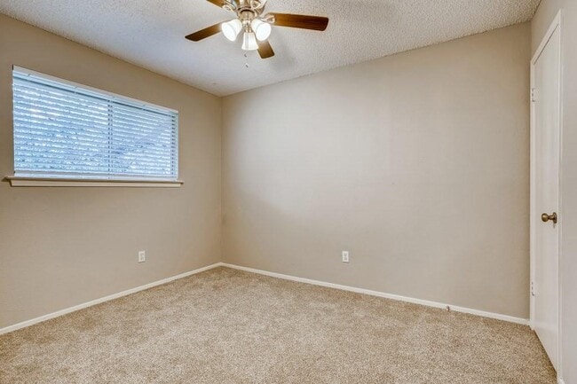 Building Photo - 11522 Powder Mill Trail