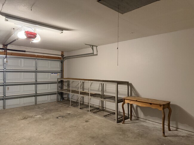 Building Photo - 103 S 4th St