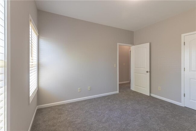 Building Photo - 5046 Apple Grove Rd NE