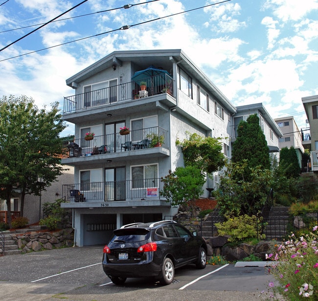 Building Photo - The Franciscan