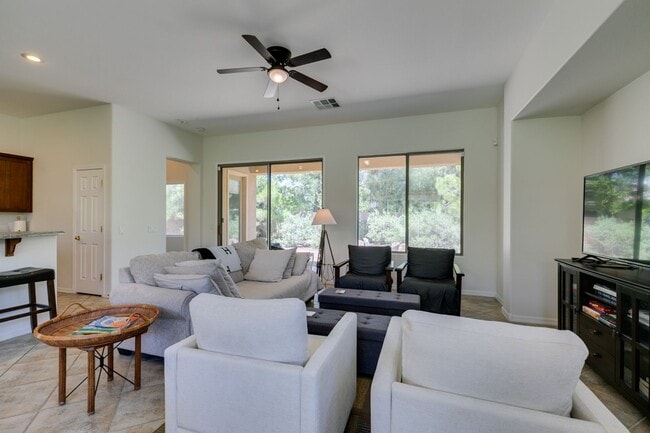 Building Photo - Elegant 3Bedroom/2.5Bath Furnished Home with Casita in Anthem Country Club
