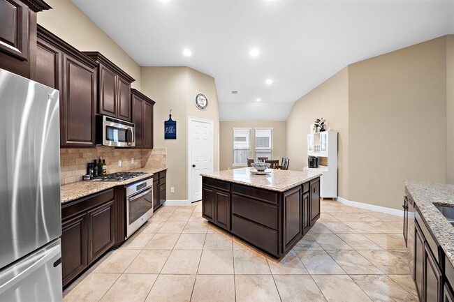 Building Photo - 4711 Salinas Ln