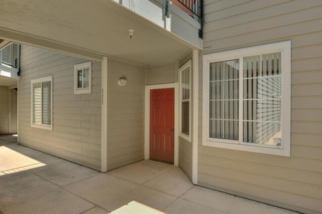 Building Photo - 2-Bedroom Condo in Prime Sunnyvale Locatio...