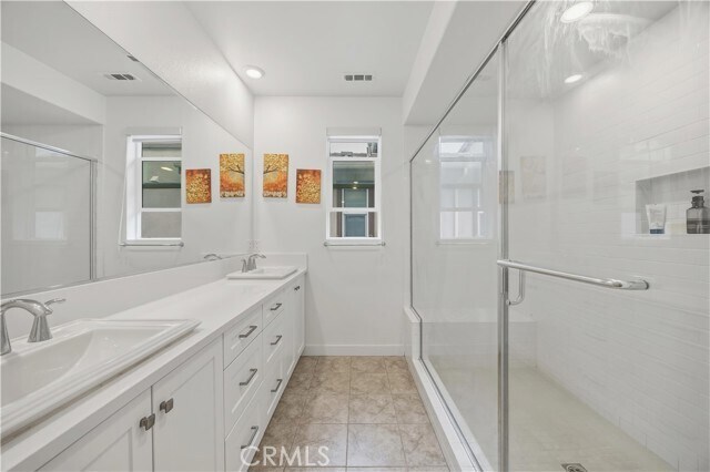 Building Photo - 259 Siena