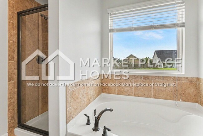 Building Photo - 2532 River Trail Dr