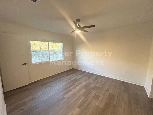 Building Photo - ***Gorgeous 2 bed / 2.5 bath / 1,083 sqft ...