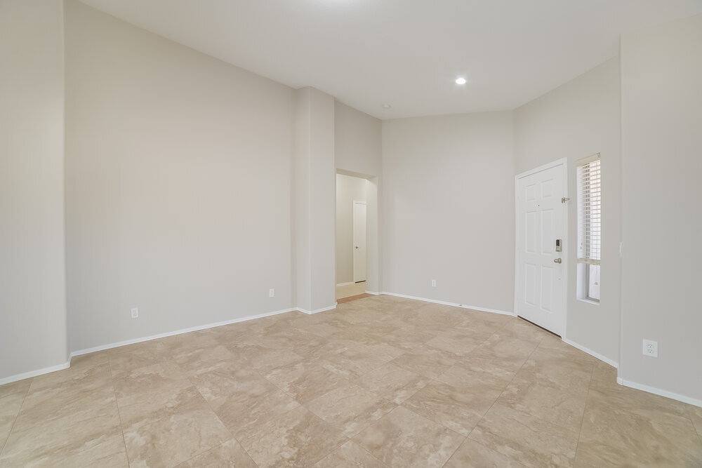Building Photo - 3556 W Warren Ln