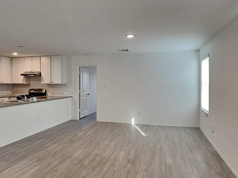 Building Photo - 14331 Estuary Pl