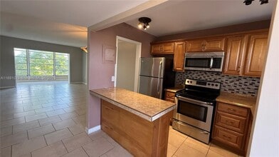 Building Photo - 8500 Sunrise Lakes Blvd