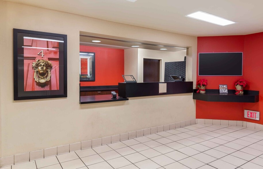 Building Photo - Furnished Studio-Raleigh - North Raleigh