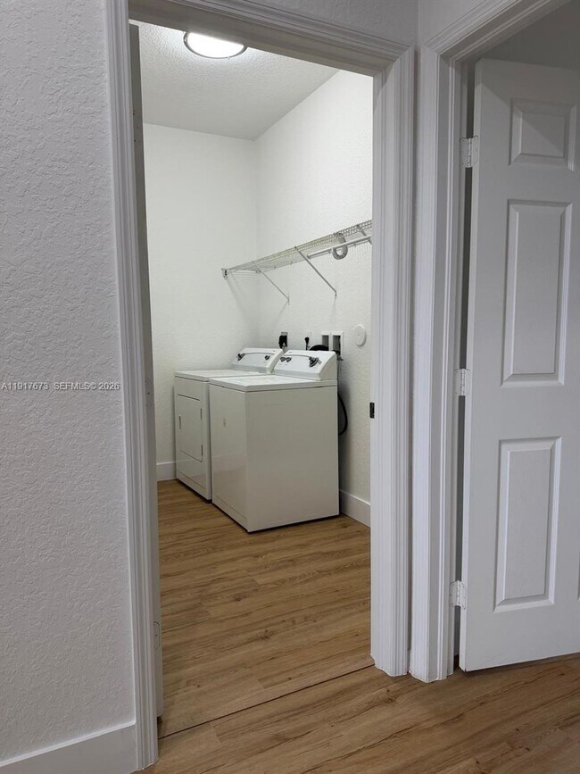 Building Photo - 3972 SW 149th Pl