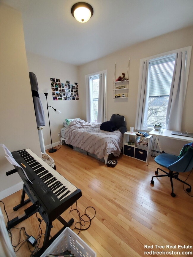 Building Photo - 274 Brookline St