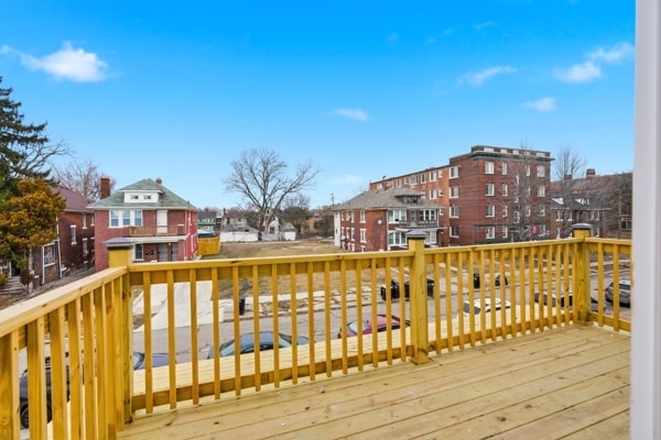 Building Photo - 1639 Gladstone St