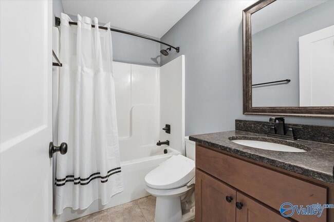 Building Photo - 212 Somerdale Ln
