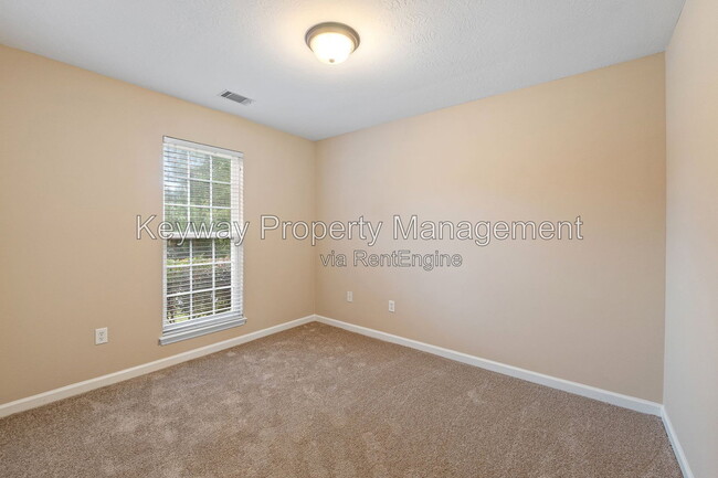 Building Photo - 803 Bell Springs Ct