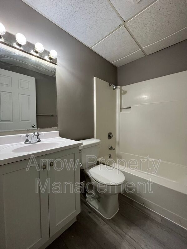 Building Photo - 3540 Huntington Ave