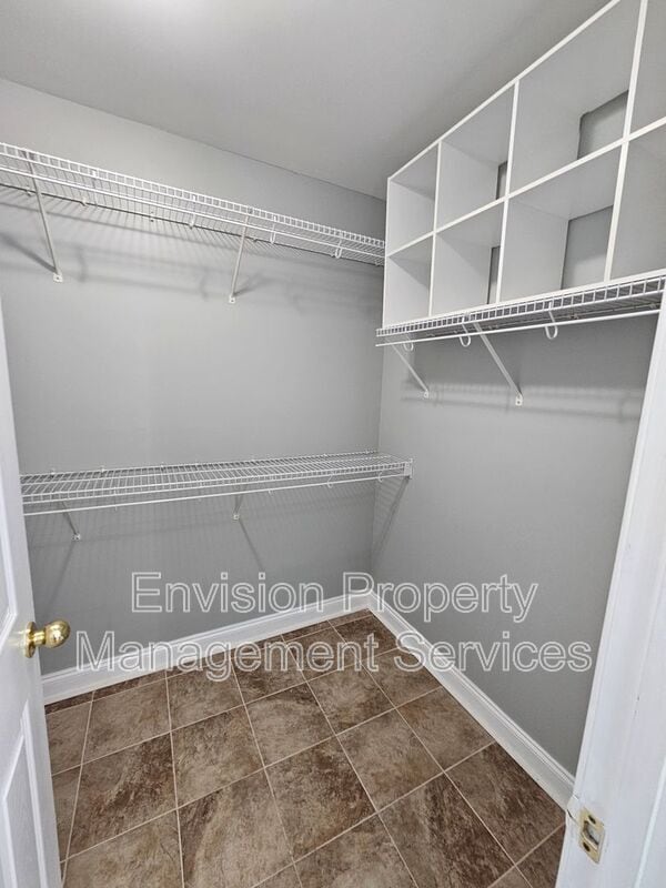 Building Photo - 164 Cliett Rd