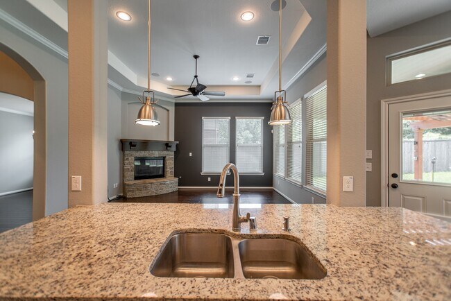 Building Photo - 74 S Sawbridge Cir