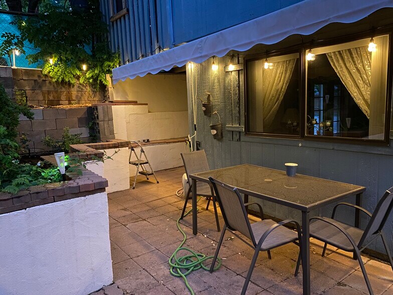 Building Photo - 4040 St Patricks Ave