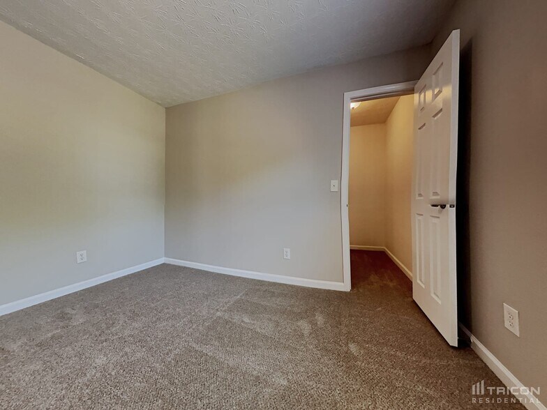 Building Photo - 3046 Langley Rd SW