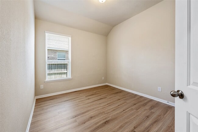 Building Photo - 17523 Cypress Hilltop Wy