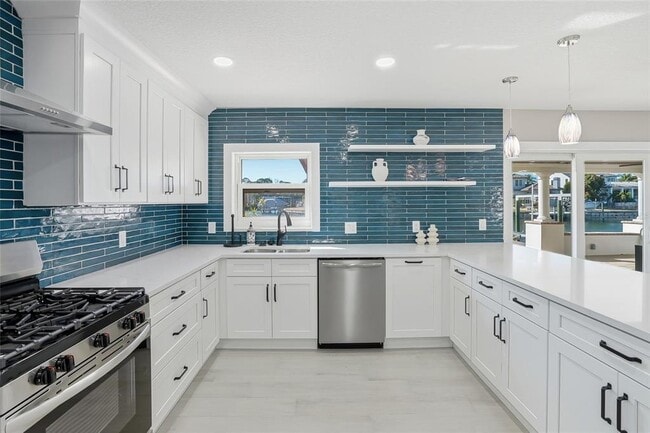 Building Photo - 3918 Americana Dr