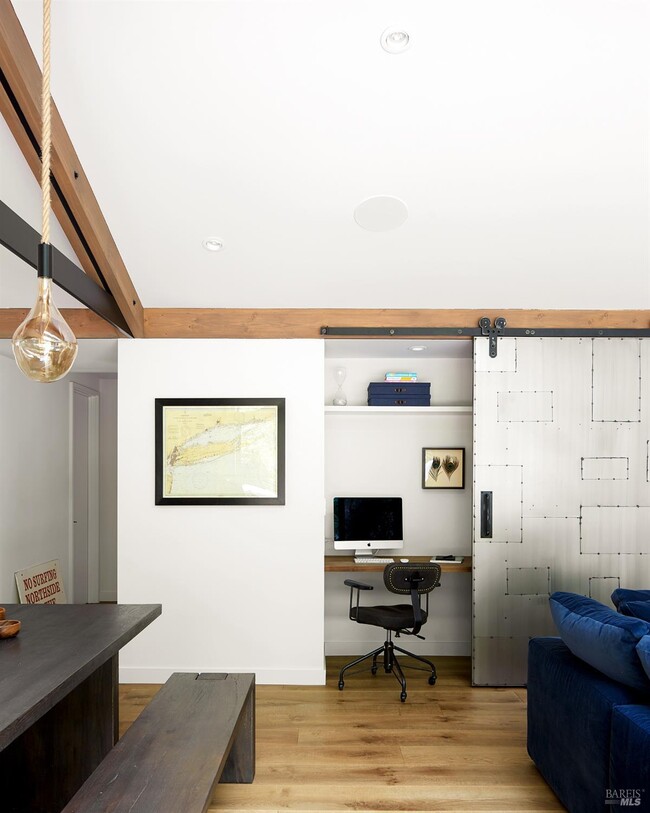 Building Photo - 297 Throckmorton Ave