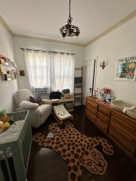 Building Photo - 325-327 S Detroit St