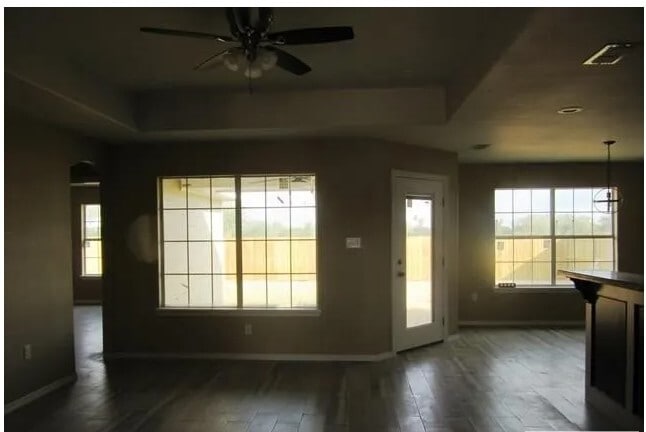 Building Photo - 9020 Empress Ln