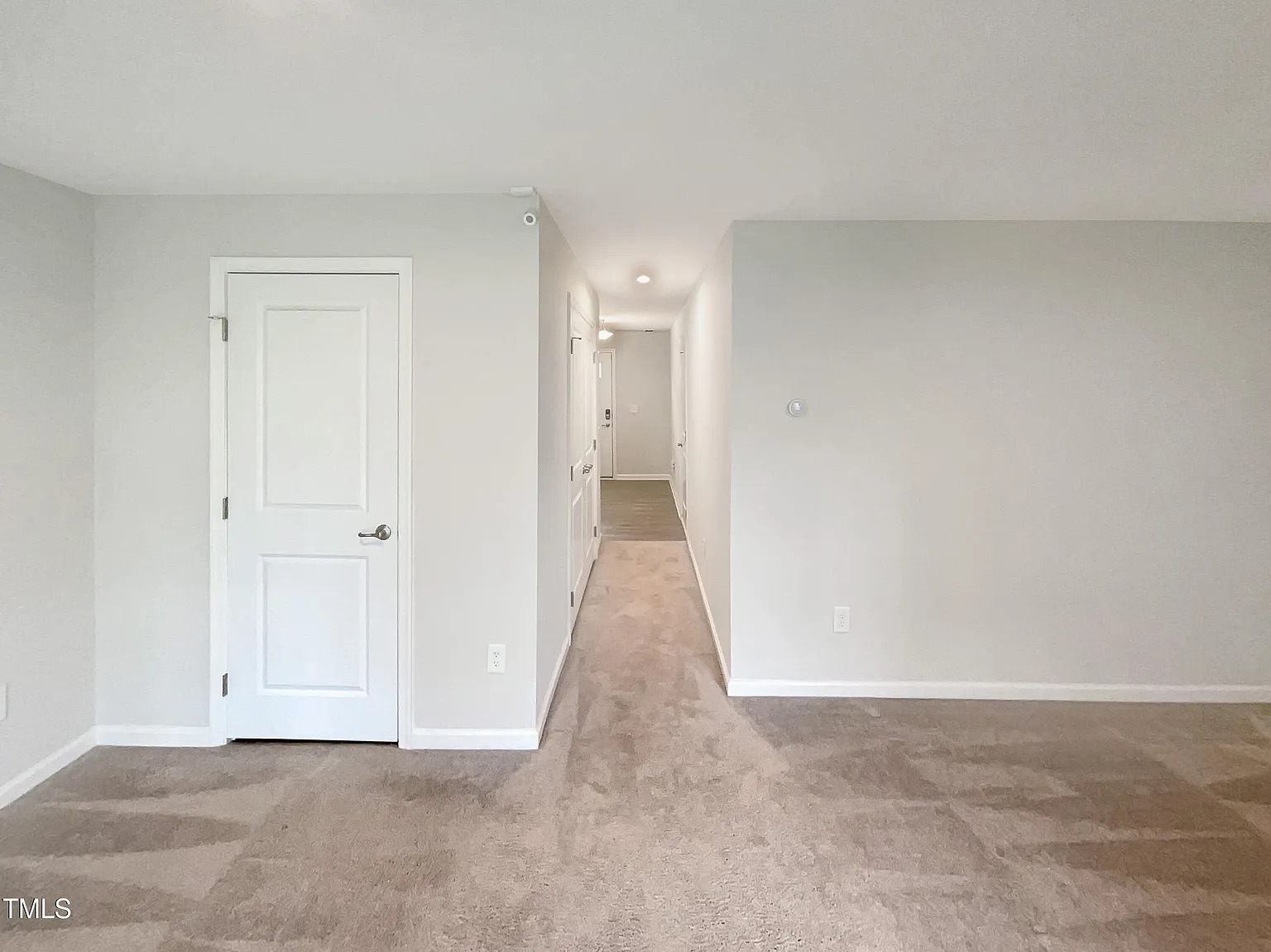 Building Photo - Room in Townhome on Journey Pl