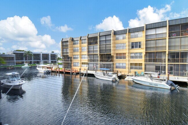 Building Photo - 777 S Federal Hwy