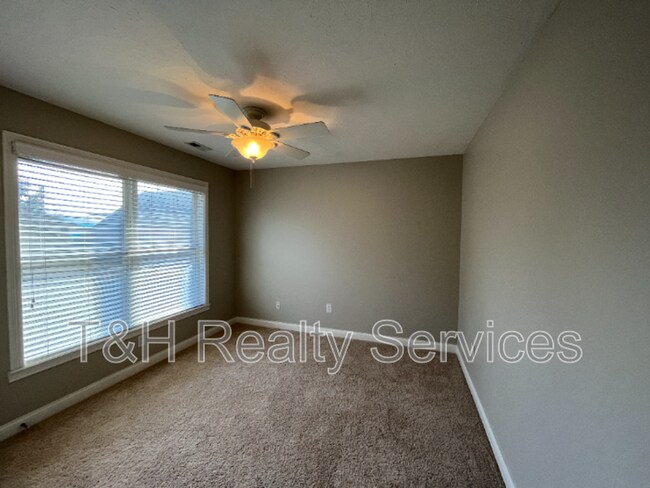 Building Photo - 2029 Ruckle St