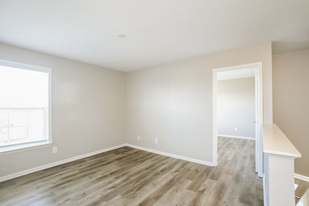 Building Photo - 1445 Bluestem Dr