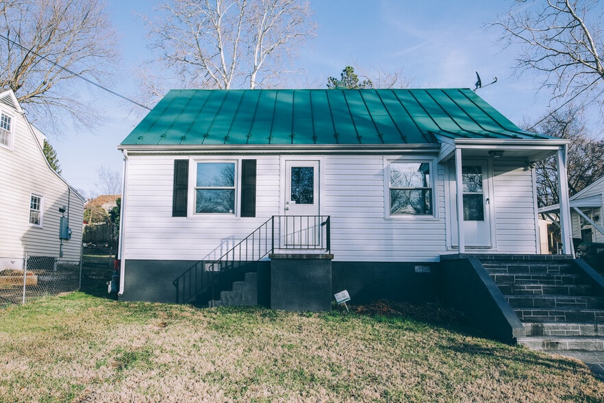 Building Photo - 1111 Rayon St