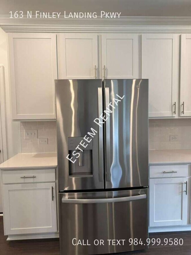 Building Photo - 163 S Finley Lndg Pkwy