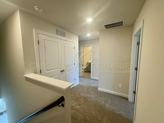 Building Photo - Beautiful New Construction Townhome in Union County