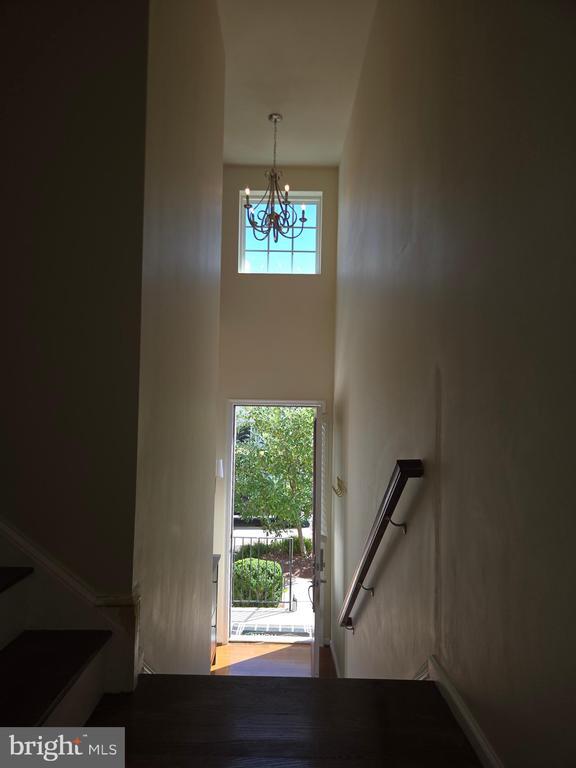Building Photo - 8232 Heritage Crossing Ct