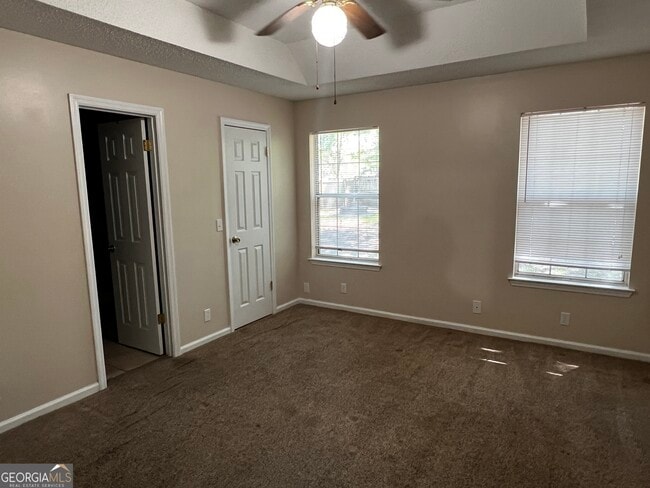Building Photo - 105 Baytree Ct